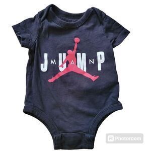 Boys Size 0-3 months Jordan Bodysuit